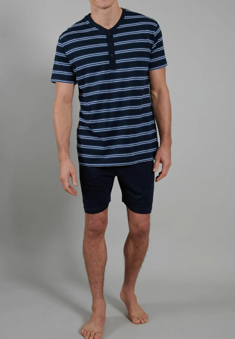 Ceceba heren shortama O-hals met knoopjes, donkerblauw gestreept
